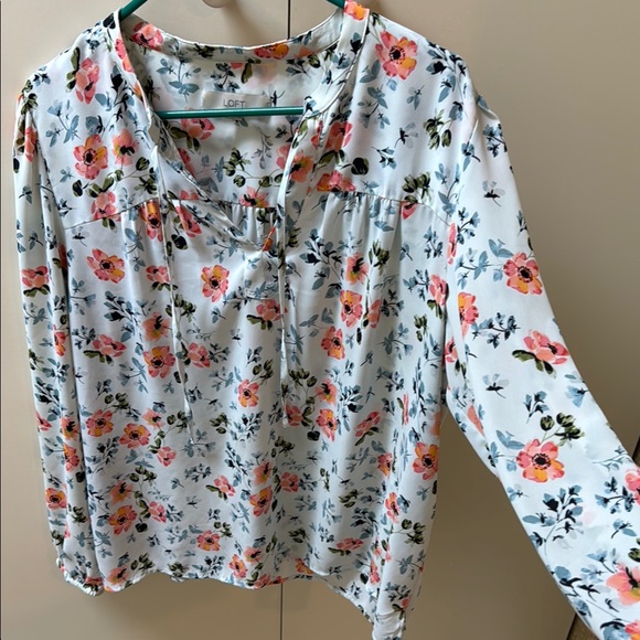 Floral Blouse by LOFT XL - Picture 5 of 6